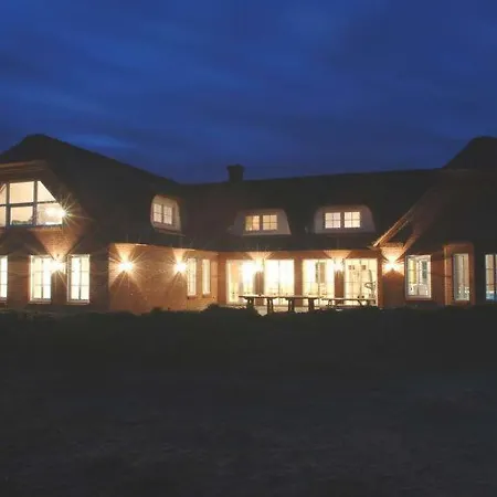Sleeps 24 Pool Wifi Holiday home Blavand