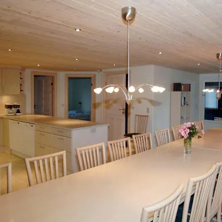 Sleeps 24 Pool Wifi Holiday home