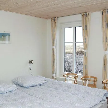 Holiday home Sleeps 24 Pool Wifi *